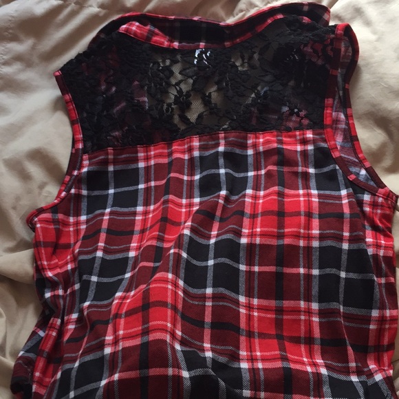 Read and plaid button down with tie - Picture 3 of 3